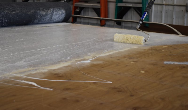 Marine Adhesive for Boat Carpet and Pontoon Vinyl Flooring