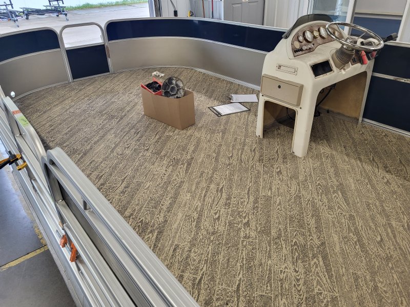 pontoon woven vinyl flooring