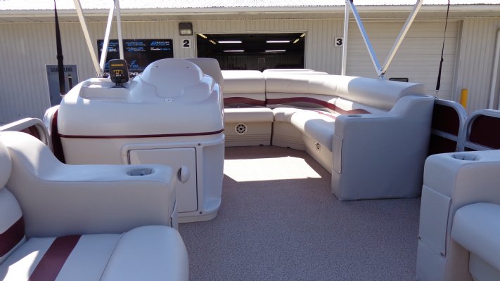 pontoon vinyl flooring